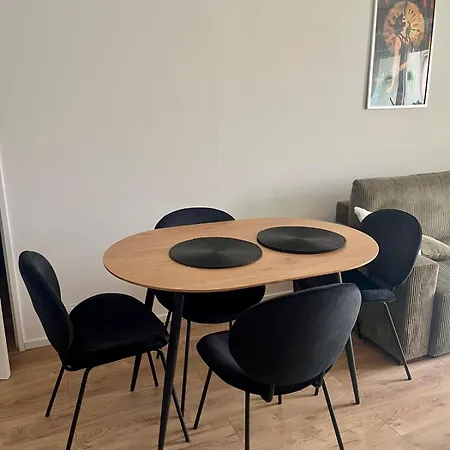 아파트 Serenity, Appt Avec Loggia A 5min De La